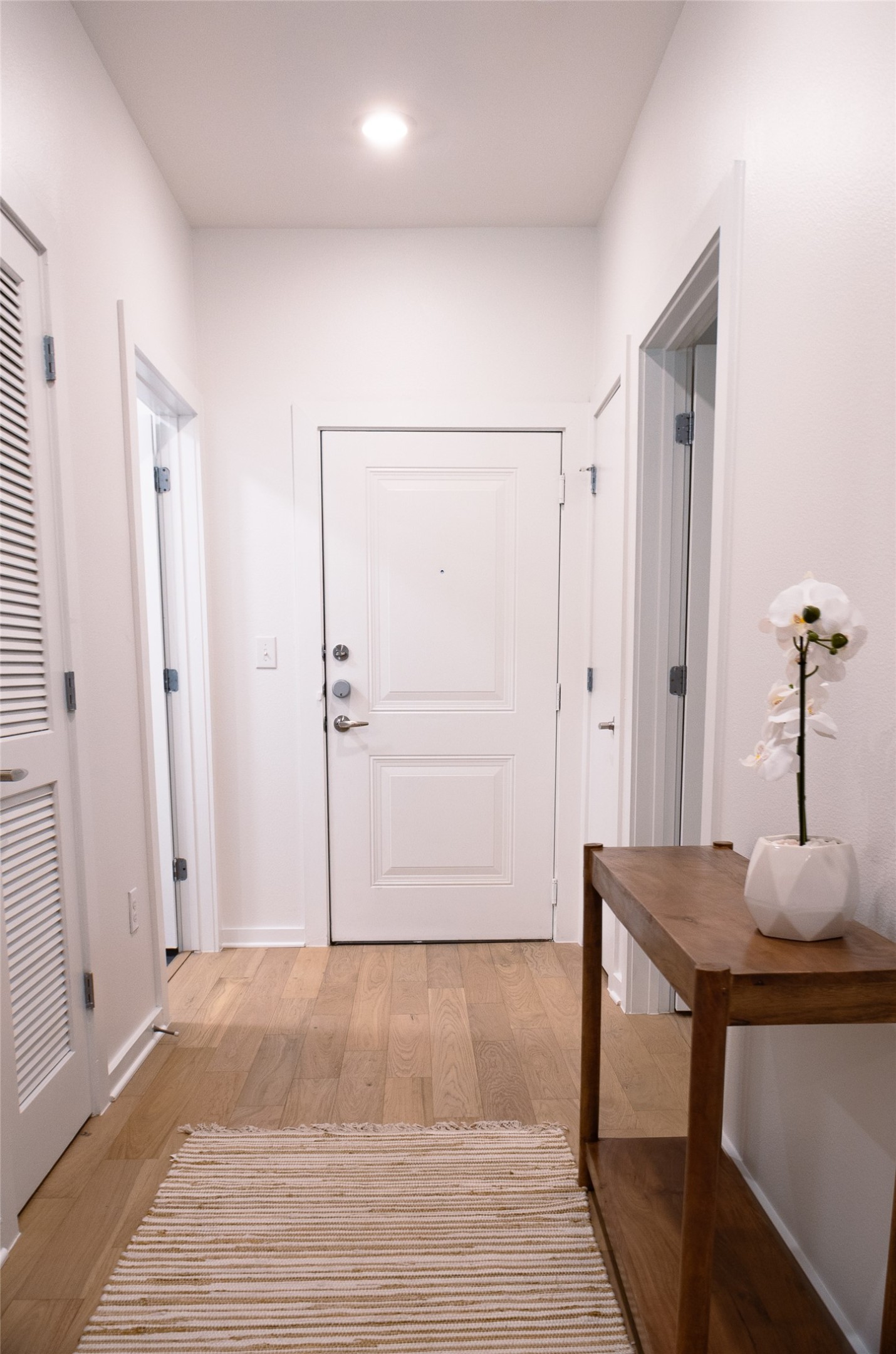 2505 Thornton Road, Unit 3108 Austin, TX 78704 - Photo 22 of 32 a view of a room with wooden floor