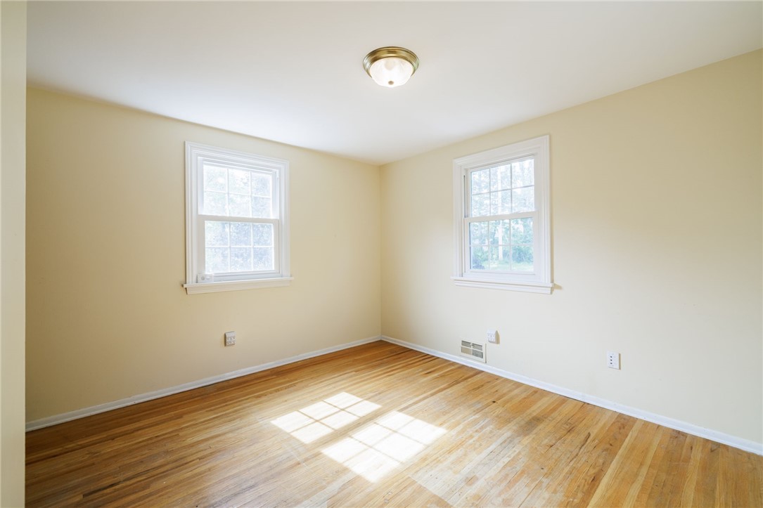 37 Heatherwood Road Perinton, NY 14450 - Photo 27 of 42