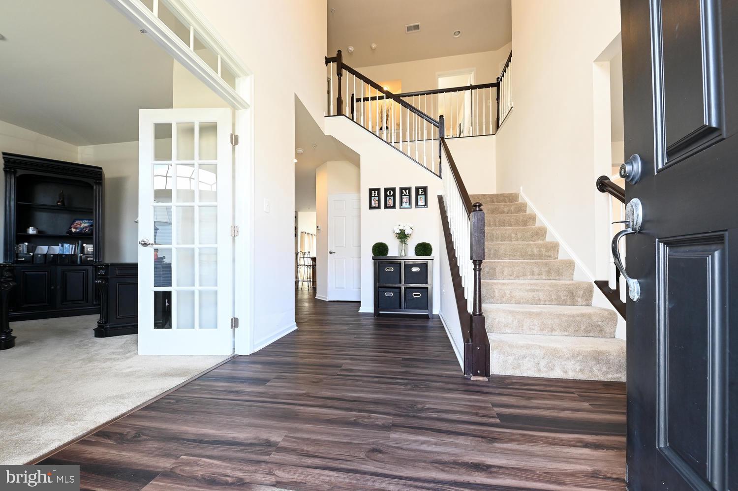 4607 Mary Beth Boulevard Clinton, MD 20735 - Photo 2 of 41 Entry foyer