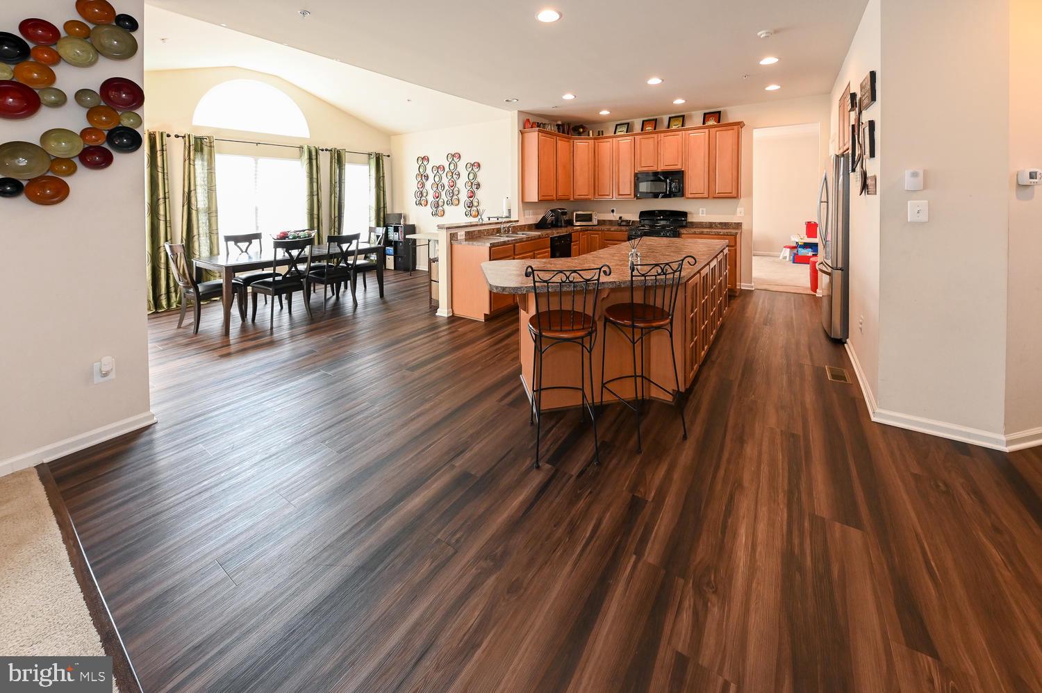 4607 Mary Beth Boulevard Clinton, MD 20735 - Photo 6 of 41 Kitchen with view of Sunroom