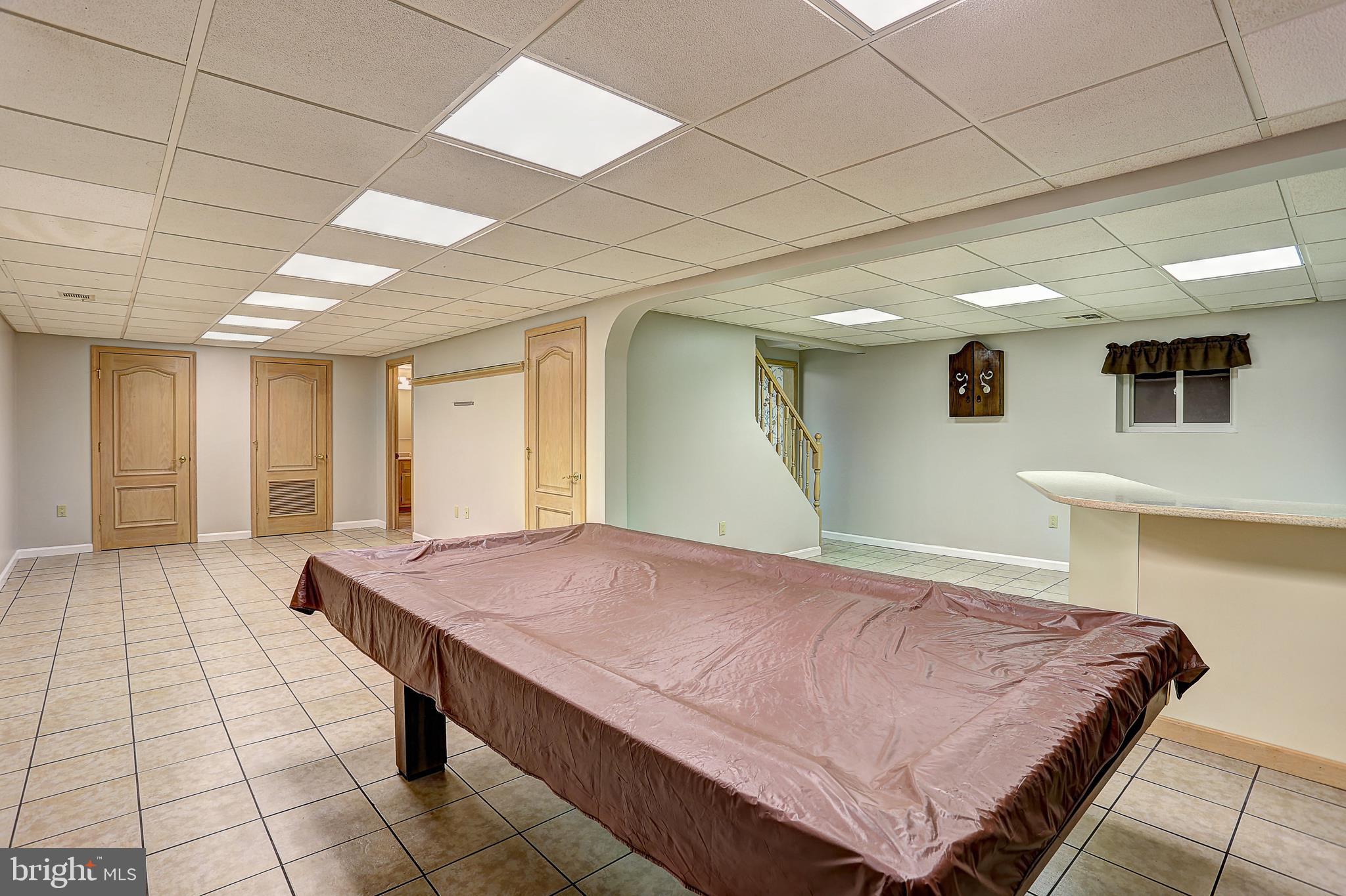 208 Inlet Drive Pasadena, MD 21122 - Photo 21 of 49 Pool Table Conveys