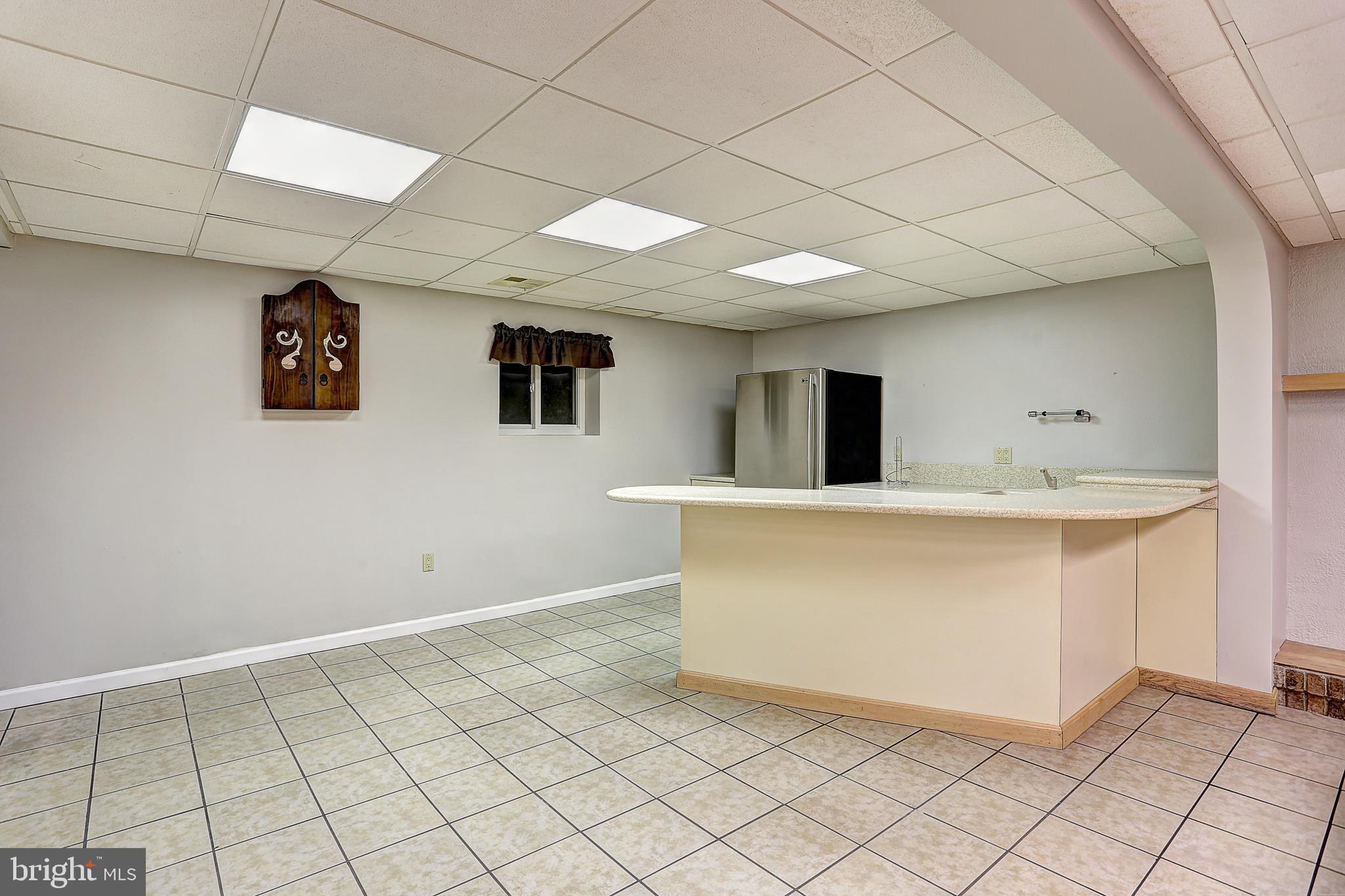 208 Inlet Drive Pasadena, MD 21122 - Photo 22 of 49 Game / Entertaining Area