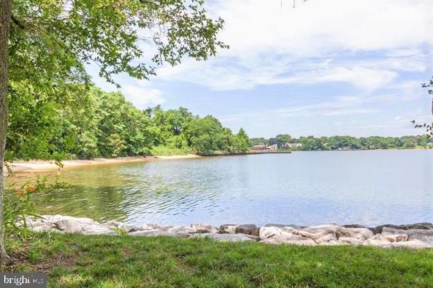 208 Inlet Drive Pasadena, MD 21122 - Photo 41 of 49 Community Picnic Area