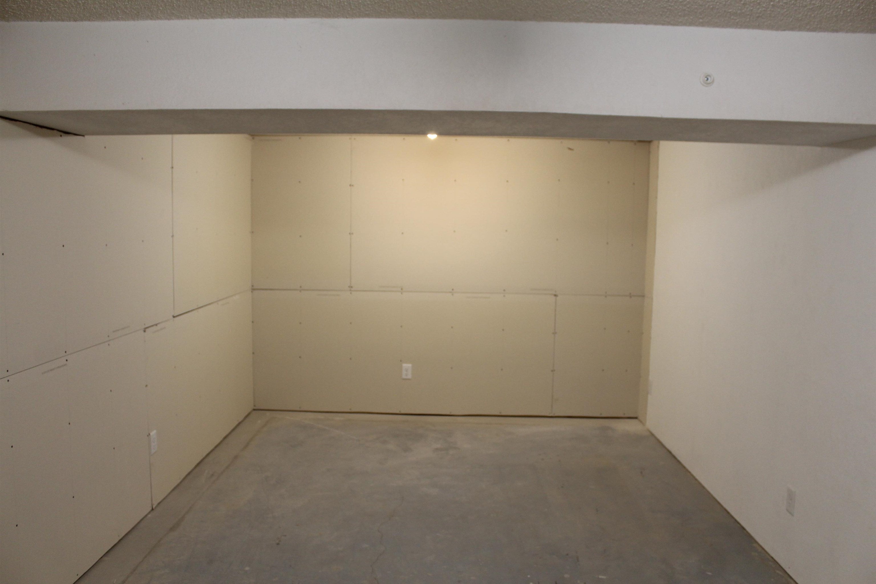 2071 Ellen Street Dubuque, IA 52002 - Photo 16 of 30 Gallery Image 16