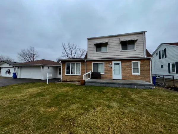 $160,000 | 23752 Stewart Avenue, Warren, MI 48089