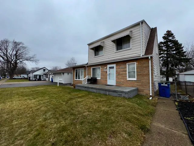 $199,900 | 23752 Stewart Avenue, Warren, MI 48089