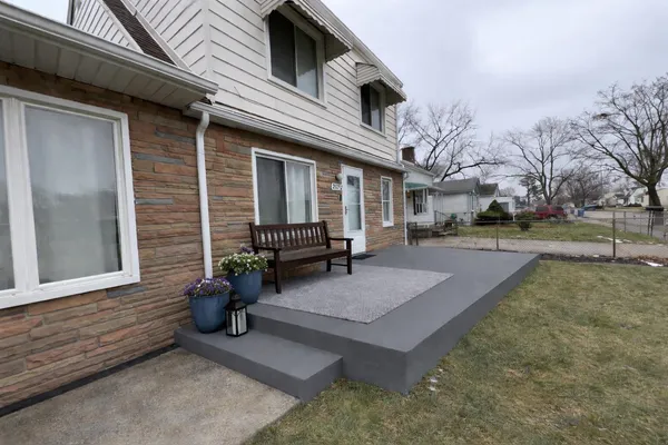 $160,000 | 23752 Stewart Avenue, Warren, MI 48089