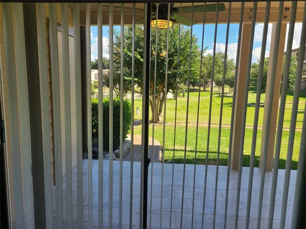 $154,900 | 102 C Lakeview Terrace, Montgomery, TX 77356