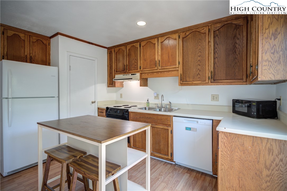 228 Adams Lane, Unit 5A Boone, NC 28607 - Photo 18 of 30 Gallery Image 18