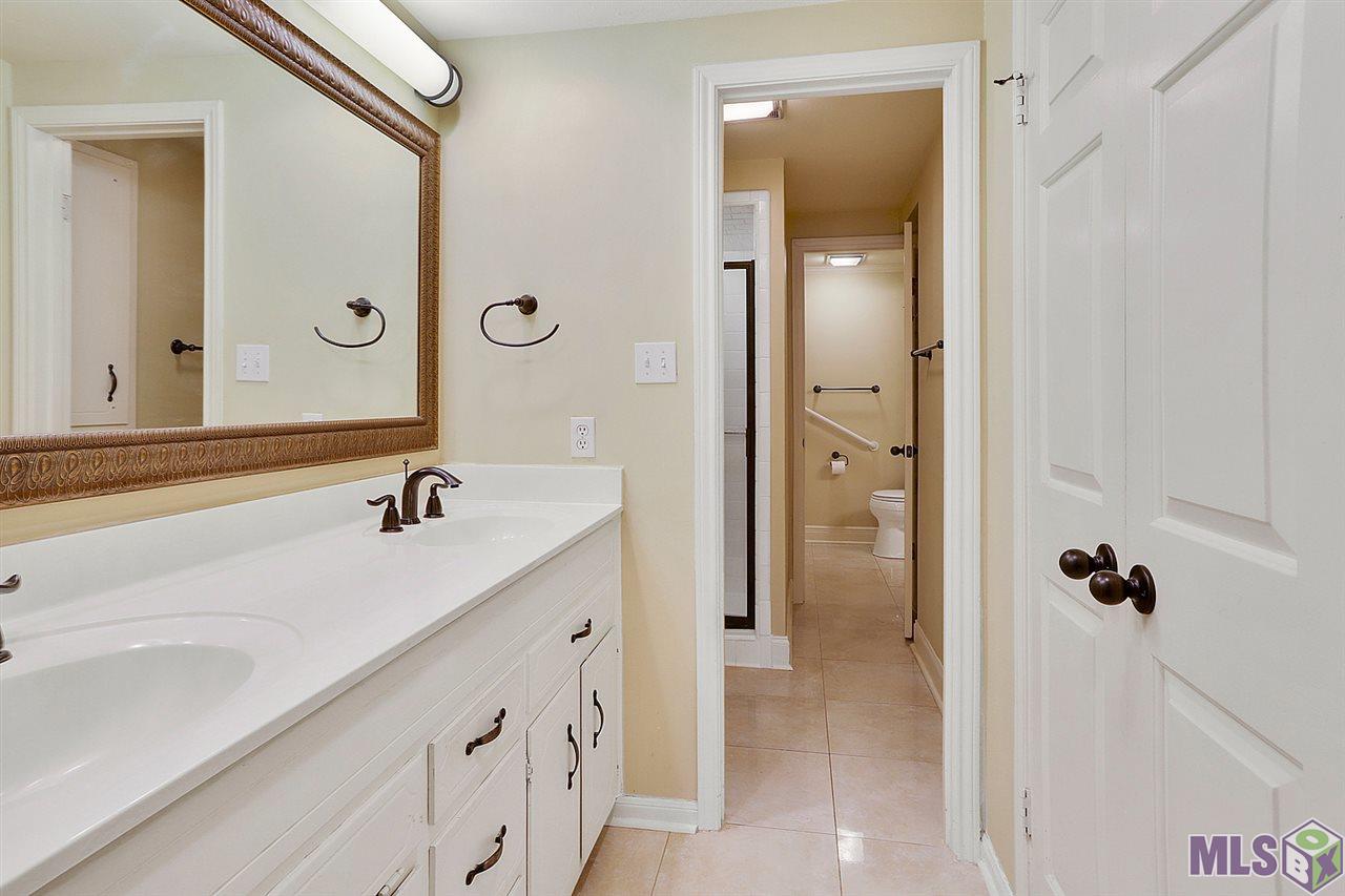 10217 Runnymede Avenue Baton Rouge, LA 70815 - Photo 13 of 24