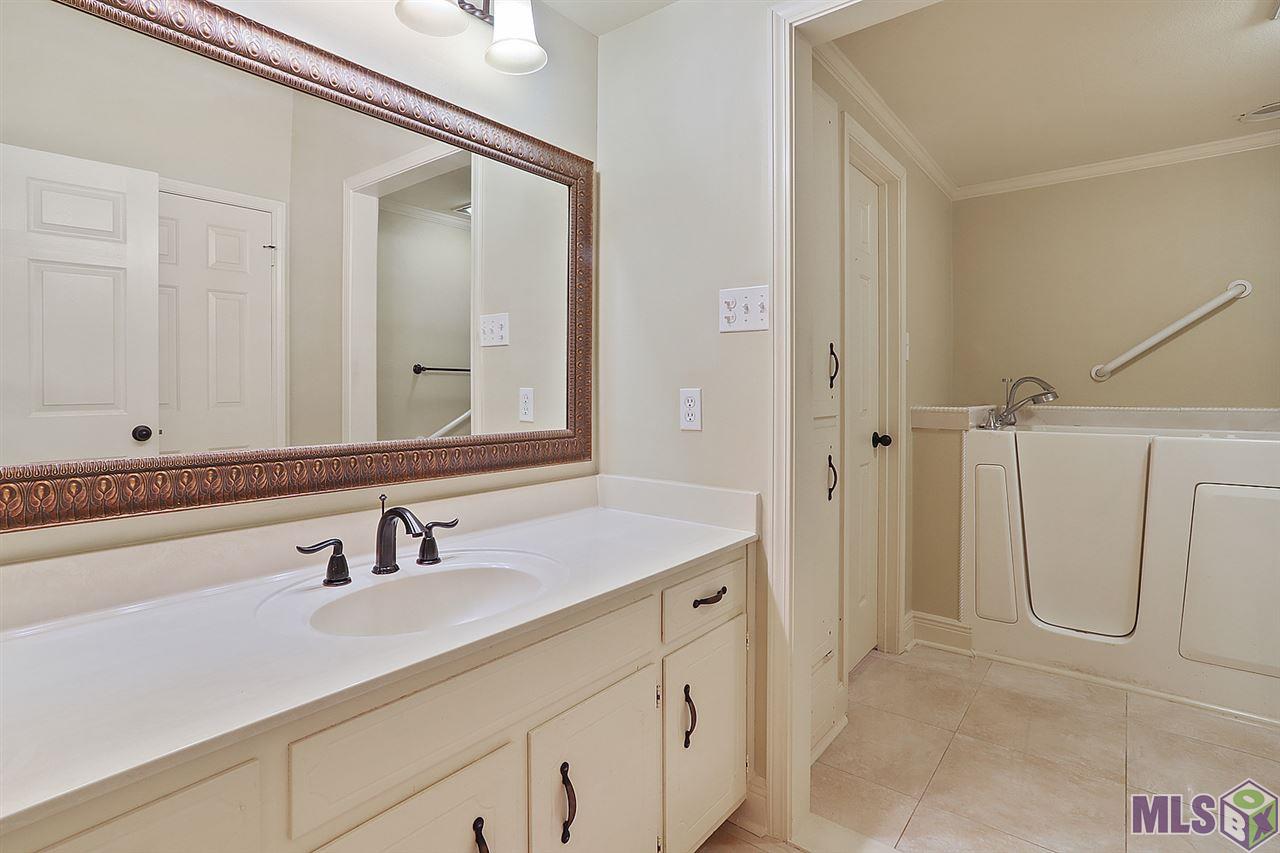 10217 Runnymede Avenue Baton Rouge, LA 70815 - Photo 15 of 24