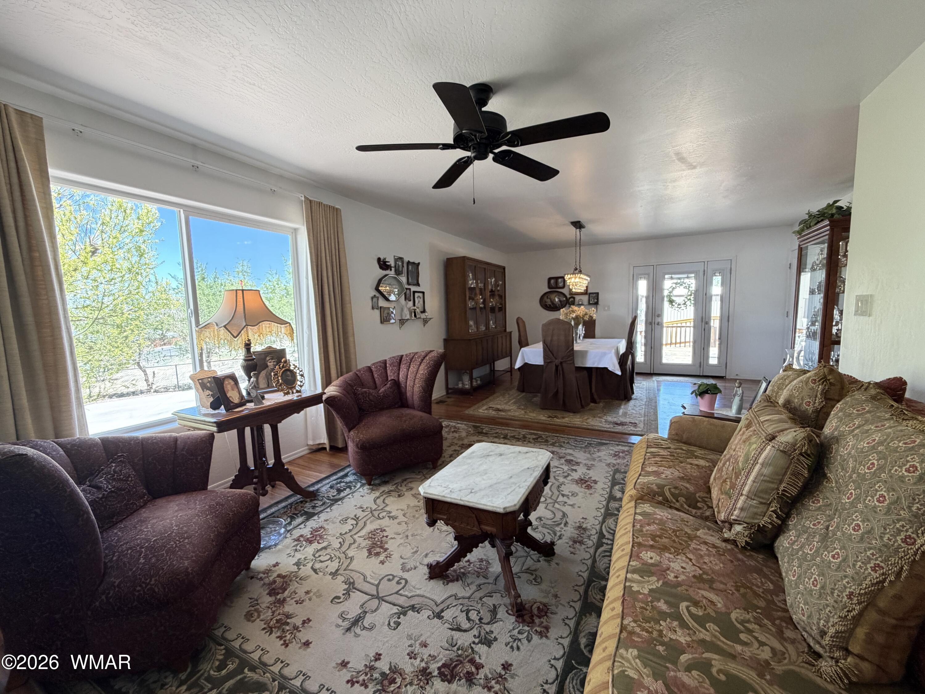 232 South Hopi Street Springerville, AZ 85938 - Photo 6 of 37 Entry Room