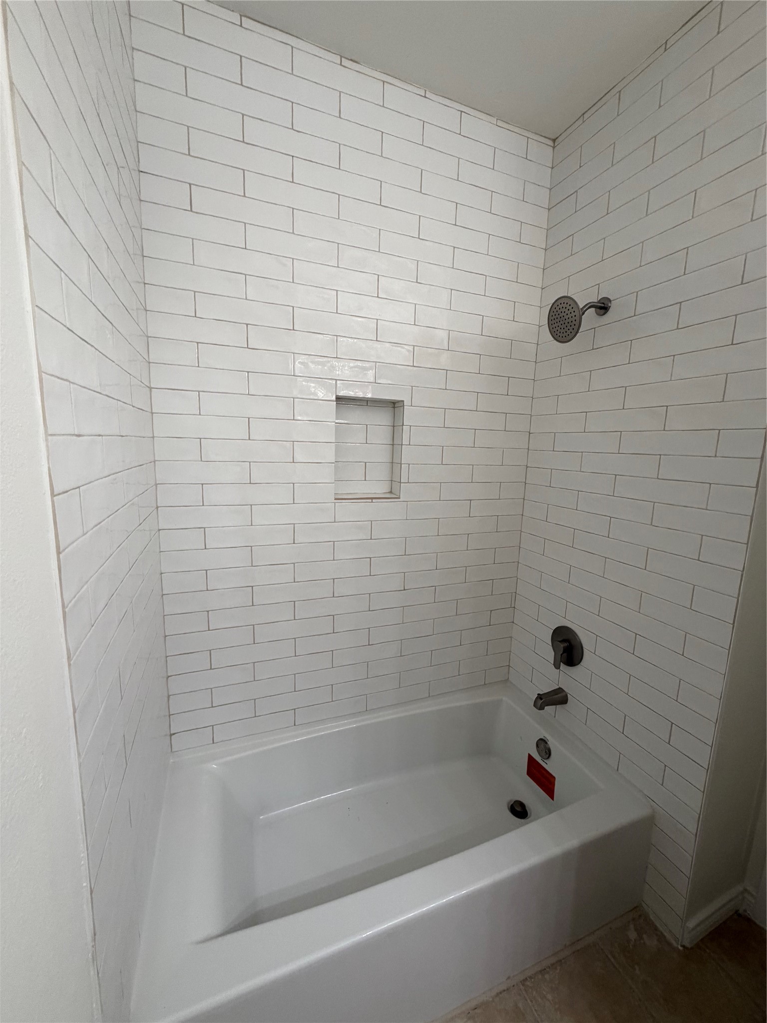 11 Lords Circle Coldspring, TX 77331 - Photo 19 of 27 Updated hallway bathroom bathtub