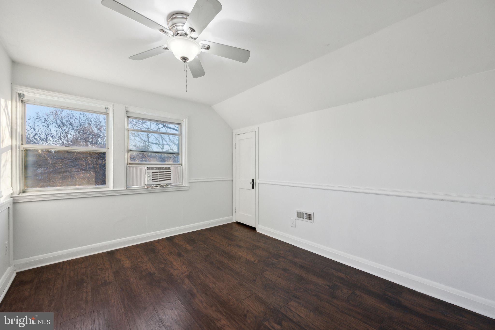 5308 Grindon Avenue Baltimore, MD 21214 - Photo 17 of 24