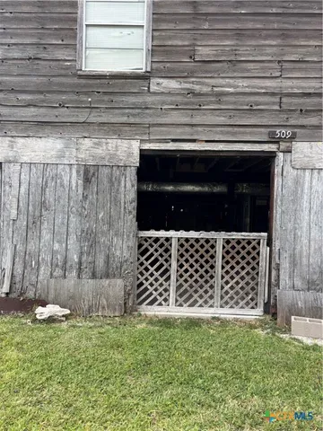 $199,000 | 509 9th Street, Port O'Connor, TX 77982
