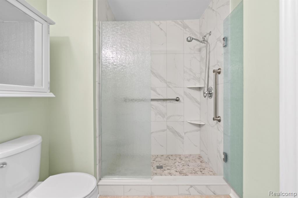 4130 Hampton Ridge Boulevard, Unit 63 Howell, MI 48843 - Photo 16 of 32
