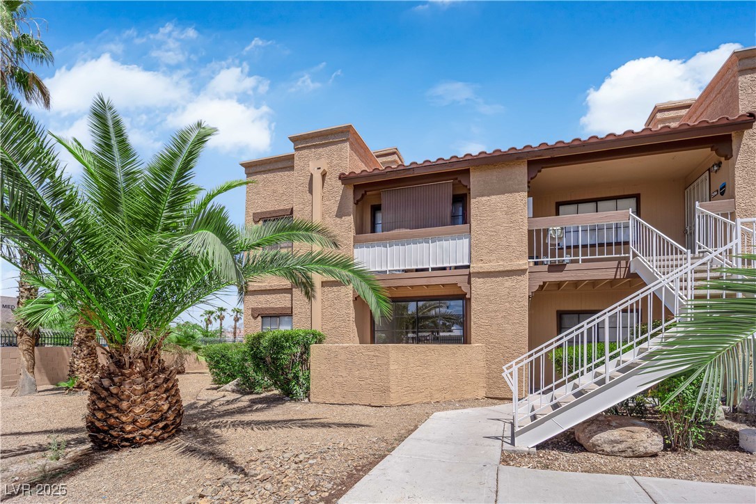 5174 South Jones Blvd Unit 105  