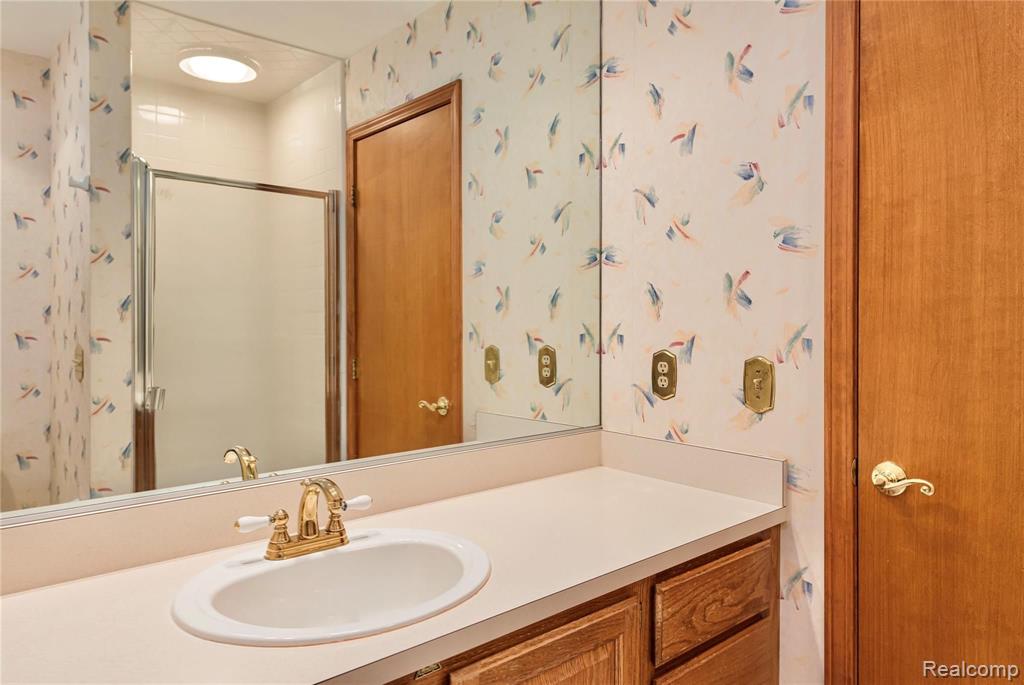 2199 London Bridge Drive Rochester Hills, MI 48307 - Photo 8 of 18