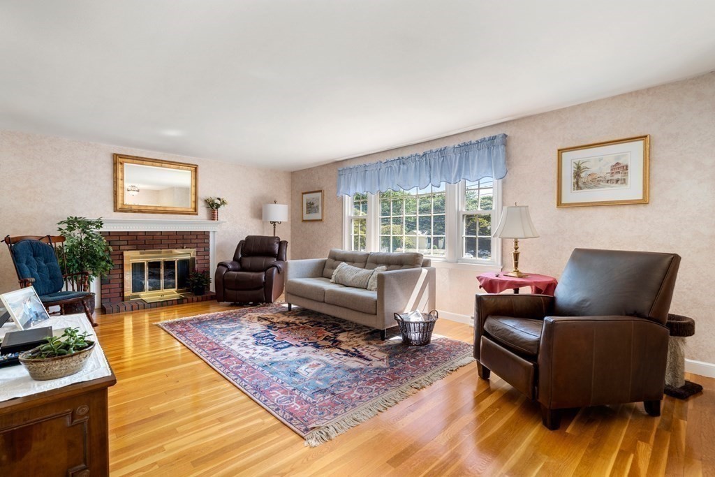 72 Yarmouth Road Norwood, MA 02062 - Photo 4 of 25 Gallery Image 4