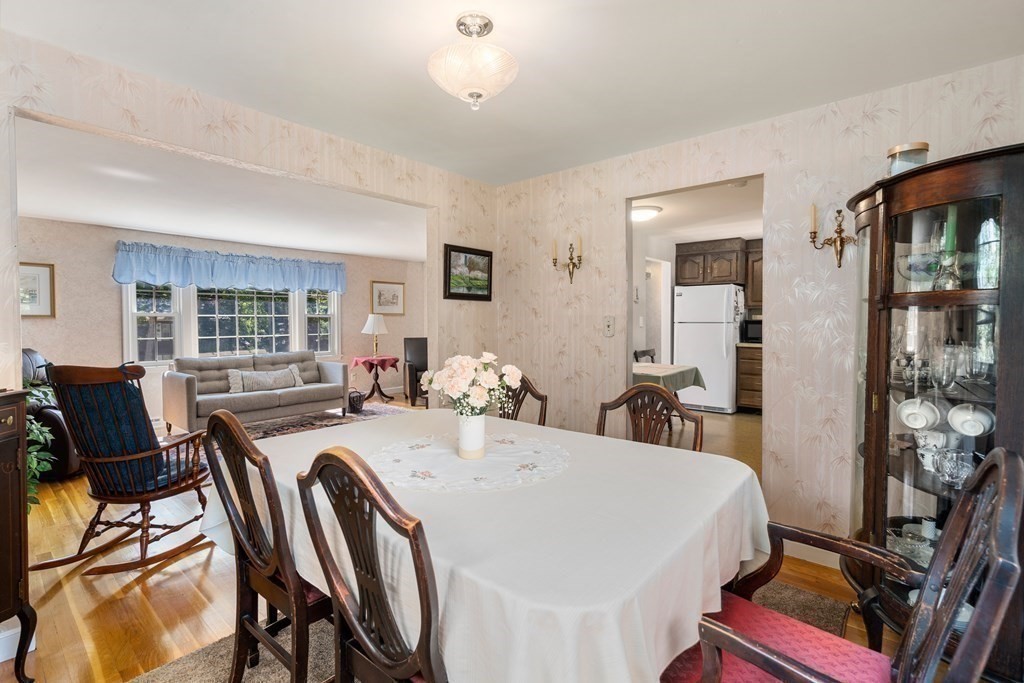 72 Yarmouth Road Norwood, MA 02062 - Photo 8 of 25 Gallery Image 8