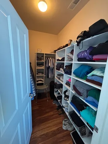 $325,000 | 640 Schumann Street, Woodstock, IL 60098