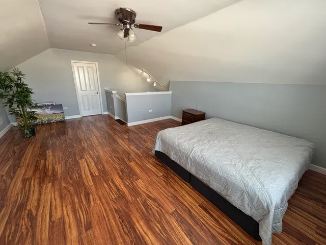 $325,000 | 640 Schumann Street, Woodstock, IL 60098