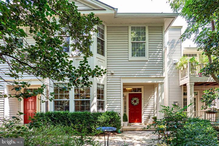 11407 Gate Hill Place, Unit 112 Reston, VA 20194 - Photo 1 of 4