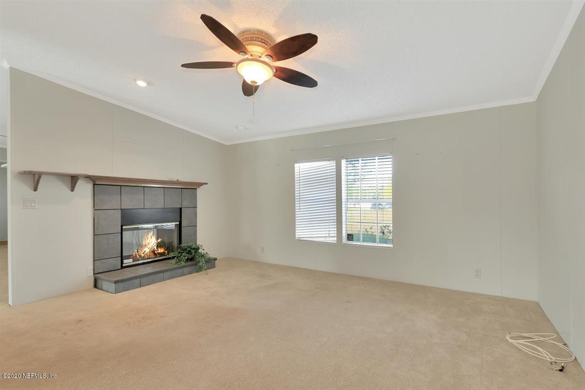 13285 Grover Road Jacksonville, FL 32226 - Photo 5 of 19 05-Family Room