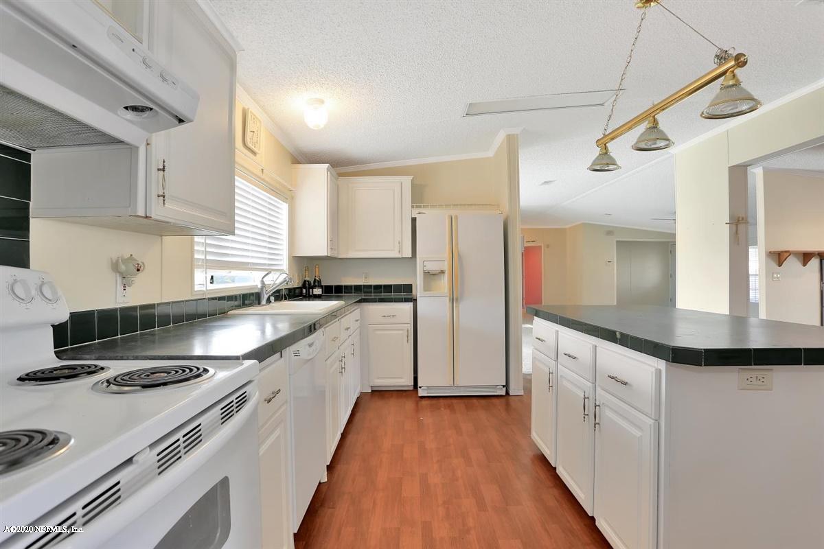 13285 Grover Road Jacksonville, FL 32226 - Photo 7 of 19 07-Kitchen