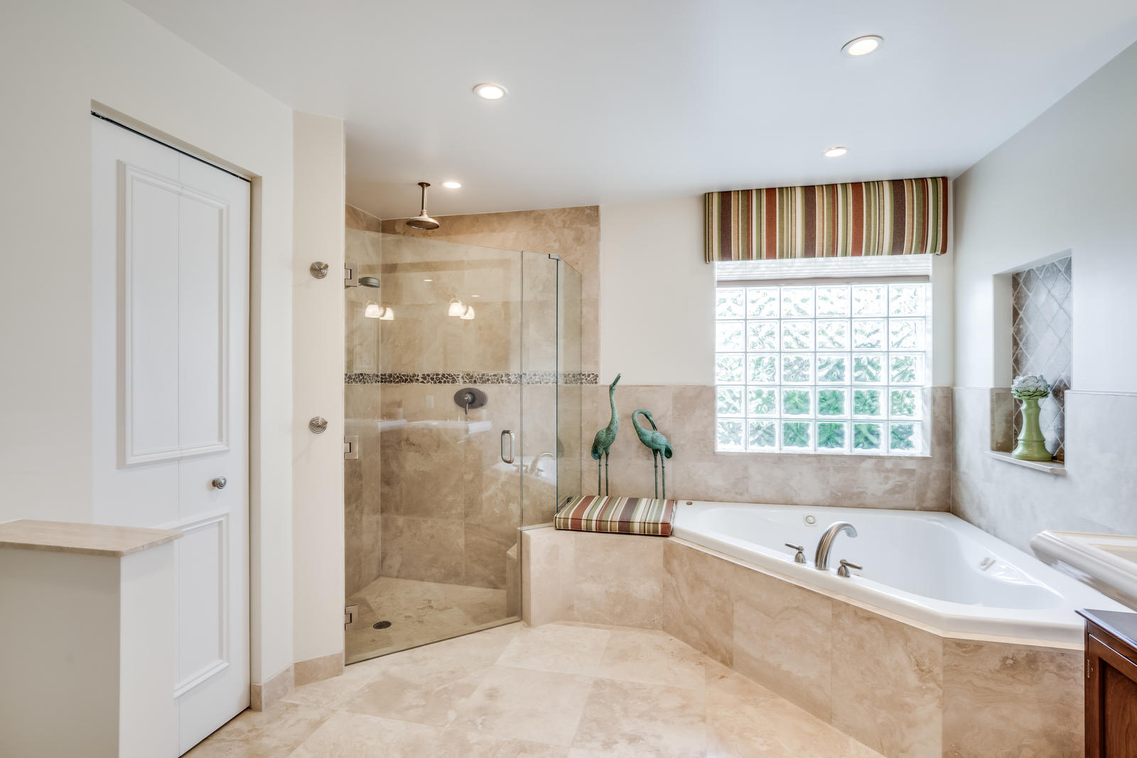 134 Gregory Road West Palm Beach, FL 33405 - Photo 18 of 41 Master Bathroom