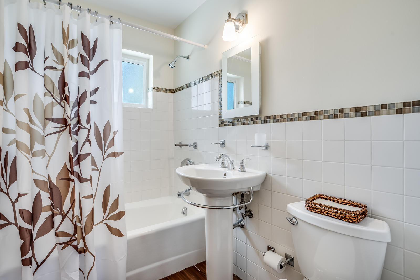 134 Gregory Road West Palm Beach, FL 33405 - Photo 23 of 41 Guest Bathroom