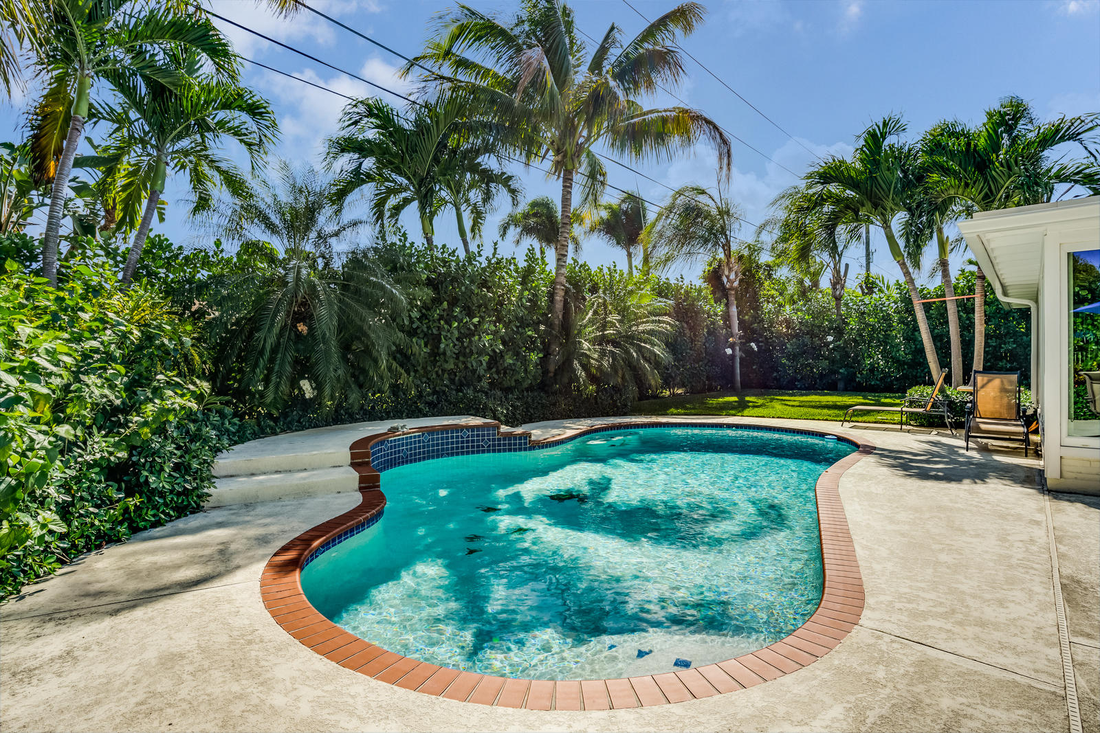 134 Gregory Road West Palm Beach, FL 33405 - Photo 30 of 41 Yard/Pool