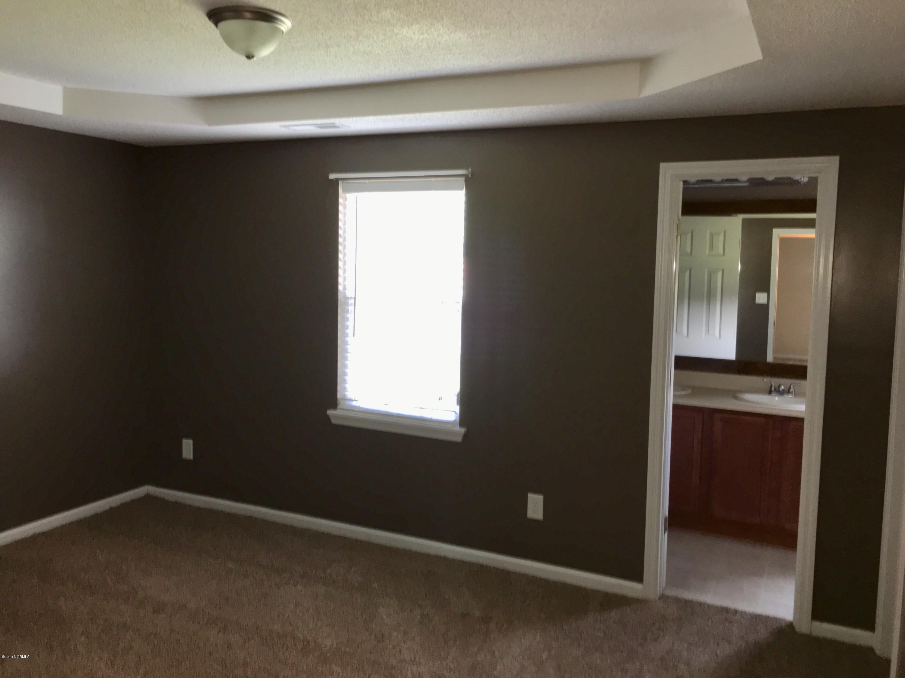 211 Hackney Ridge Lane Jacksonville, NC 28540 - Photo 13 of 16 Master Bedroom