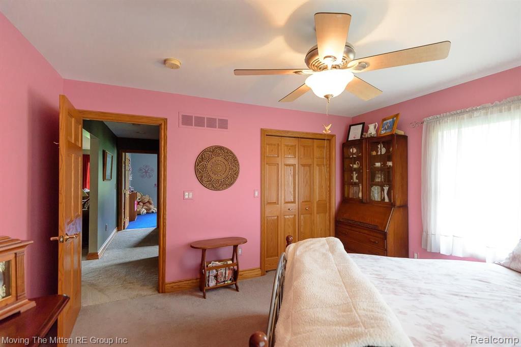 19551 Middlebelt Road Romulus, MI 48174 - Photo 27 of 66