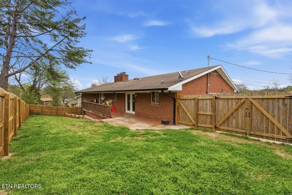$485,000 | 1414 Rosalyn Drive, Knoxville, TN 37914