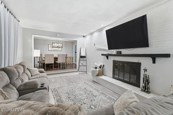 $485,000 | 1414 Rosalyn Drive, Knoxville, TN 37914