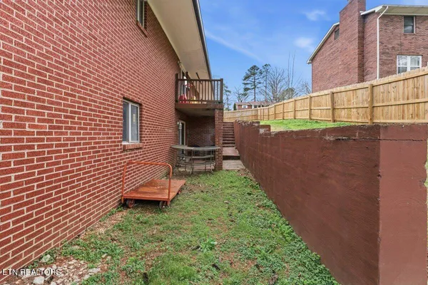 $485,000 | 1414 Rosalyn Drive, Knoxville, TN 37914