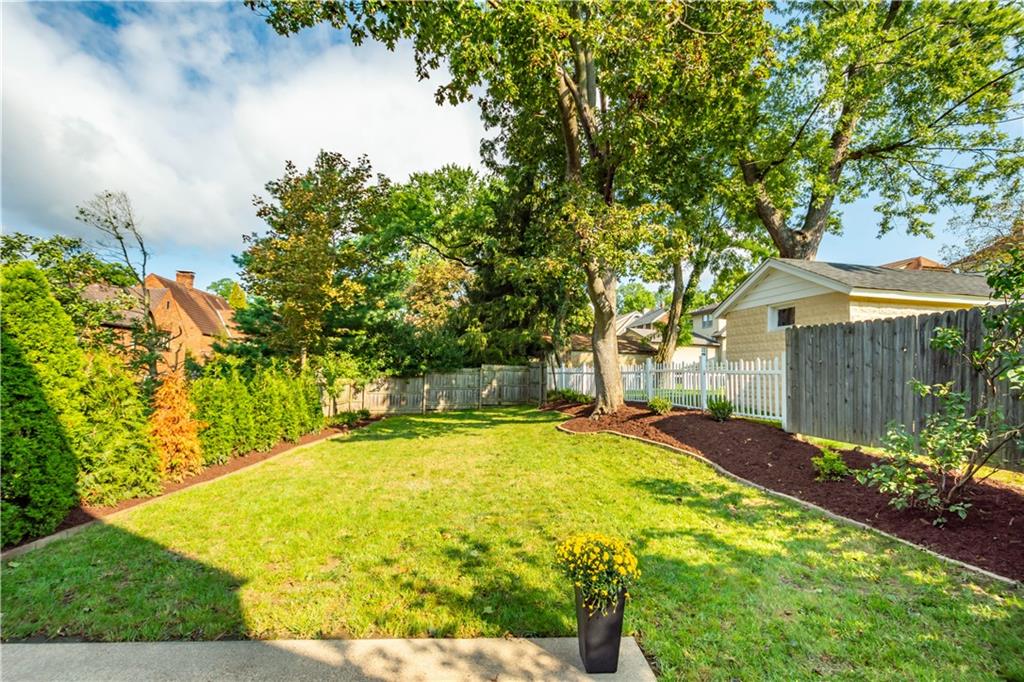 434 Beverly Road Pittsburgh, PA 15216 - Photo 22 of 25 Gallery Image 22