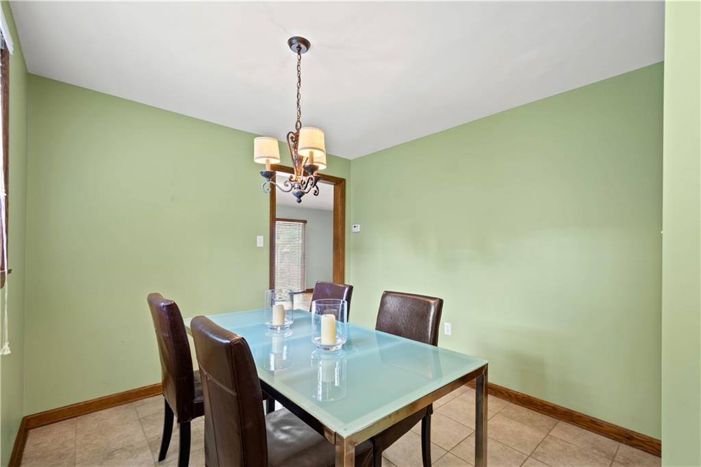 434 Beverly Road Pittsburgh, PA 15216 - Photo 8 of 25 Gallery Image 8