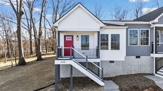 $249,900 | 644 North Bayard Avenue, Waynesboro, VA 22980