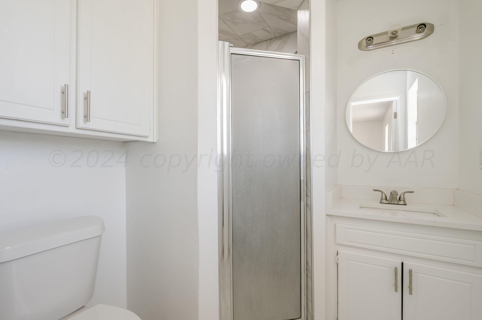 5108 Temple Drive Amarillo, TX 79110 - Photo 14 of 19 Master Bathroom