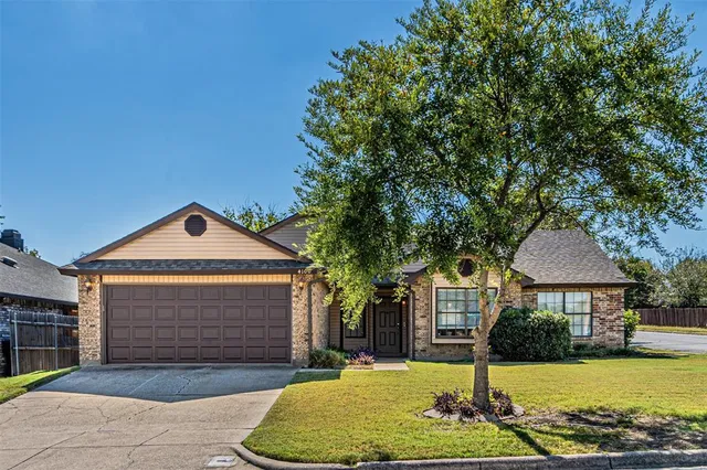 $365,000 | 4100 Staghorn Circle North, Fort Worth, TX 76137