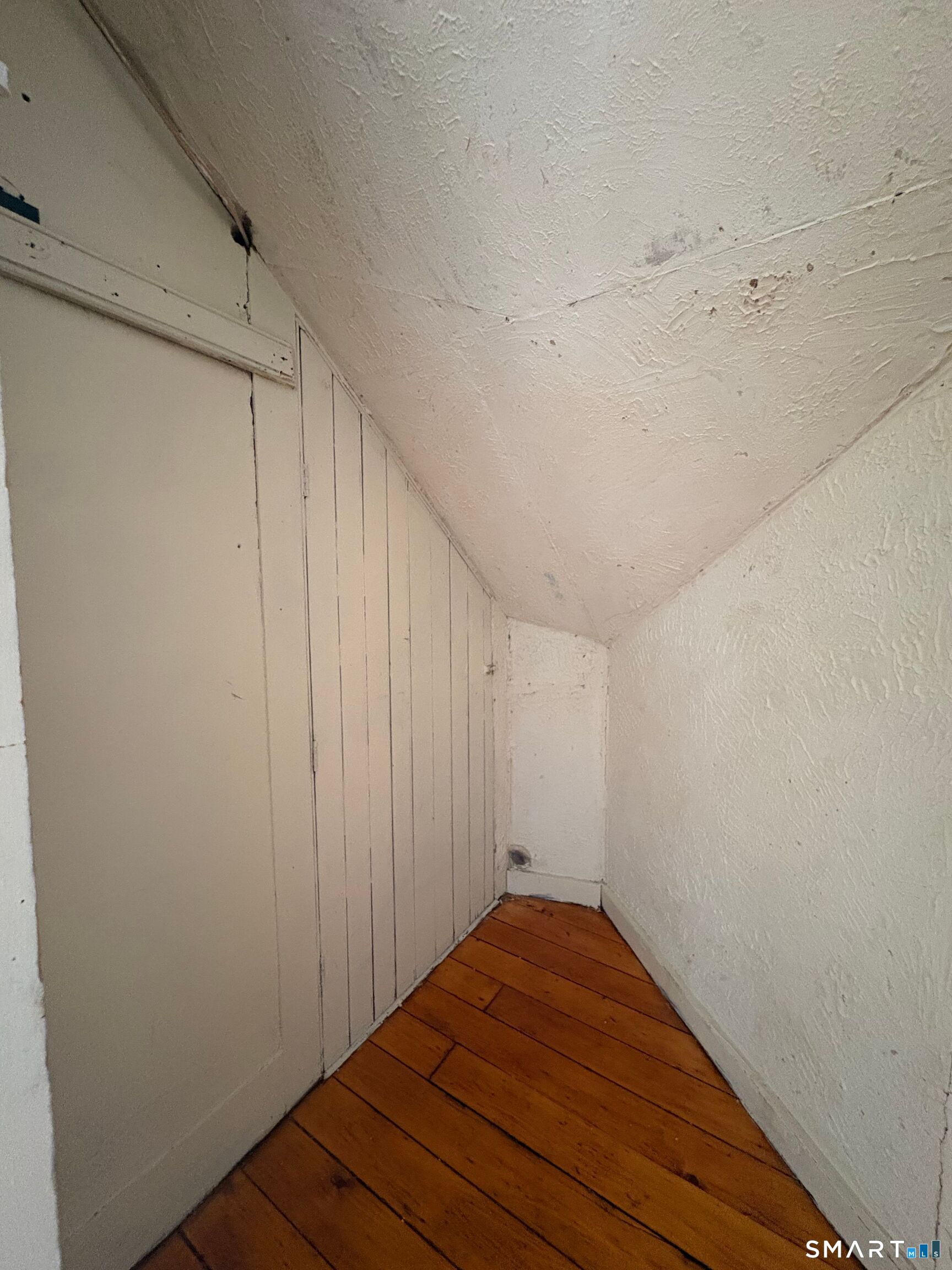 51 Griswold Street, Unit 5 Meriden, CT 06450 - Photo 8 of 11