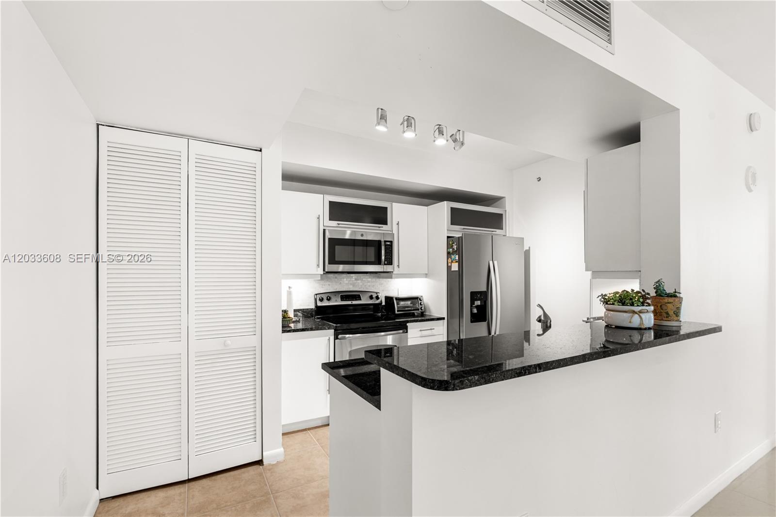 7350 Southwest 89th Street, Unit 1610S Miami, FL 33156 - Photo 6 of 28