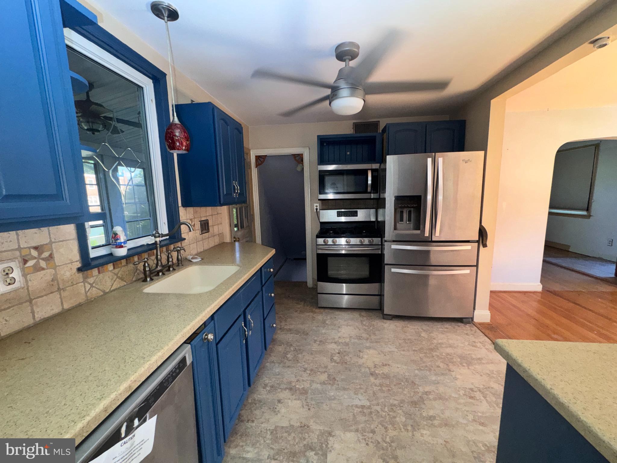 810 Irvington Road Drexel Hill, PA 19026 - Photo 15 of 30 kitchen