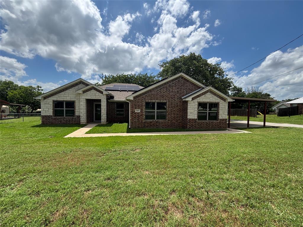 621 North Ave B Springtown, TX 76082 - Photo 1 of 26