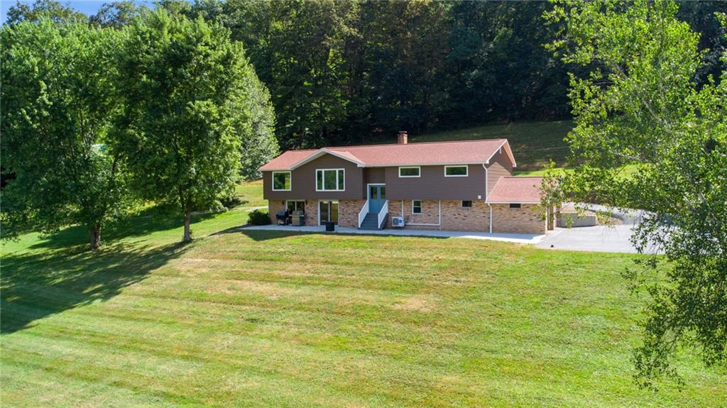1762 Moonlite Park Road Hollsopple, PA 15935 - Photo 3 of 35 Gallery Image 3