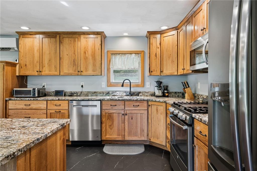 1762 Moonlite Park Road Hollsopple, PA 15935 - Photo 10 of 35 Gallery Image 10