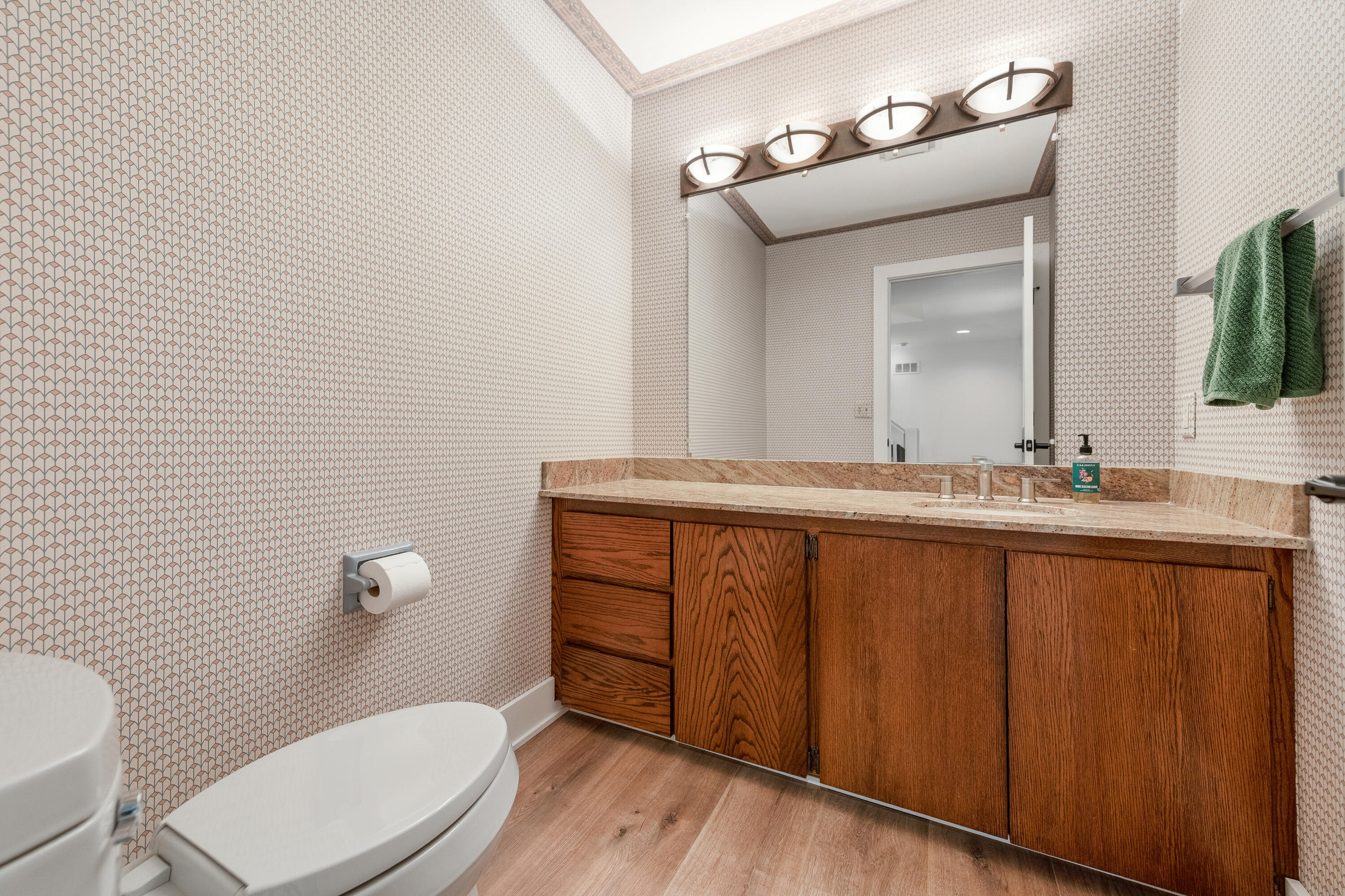 921 West Green Tree Road River Hills, WI 53217 - Photo 23 of 61 Bathroom