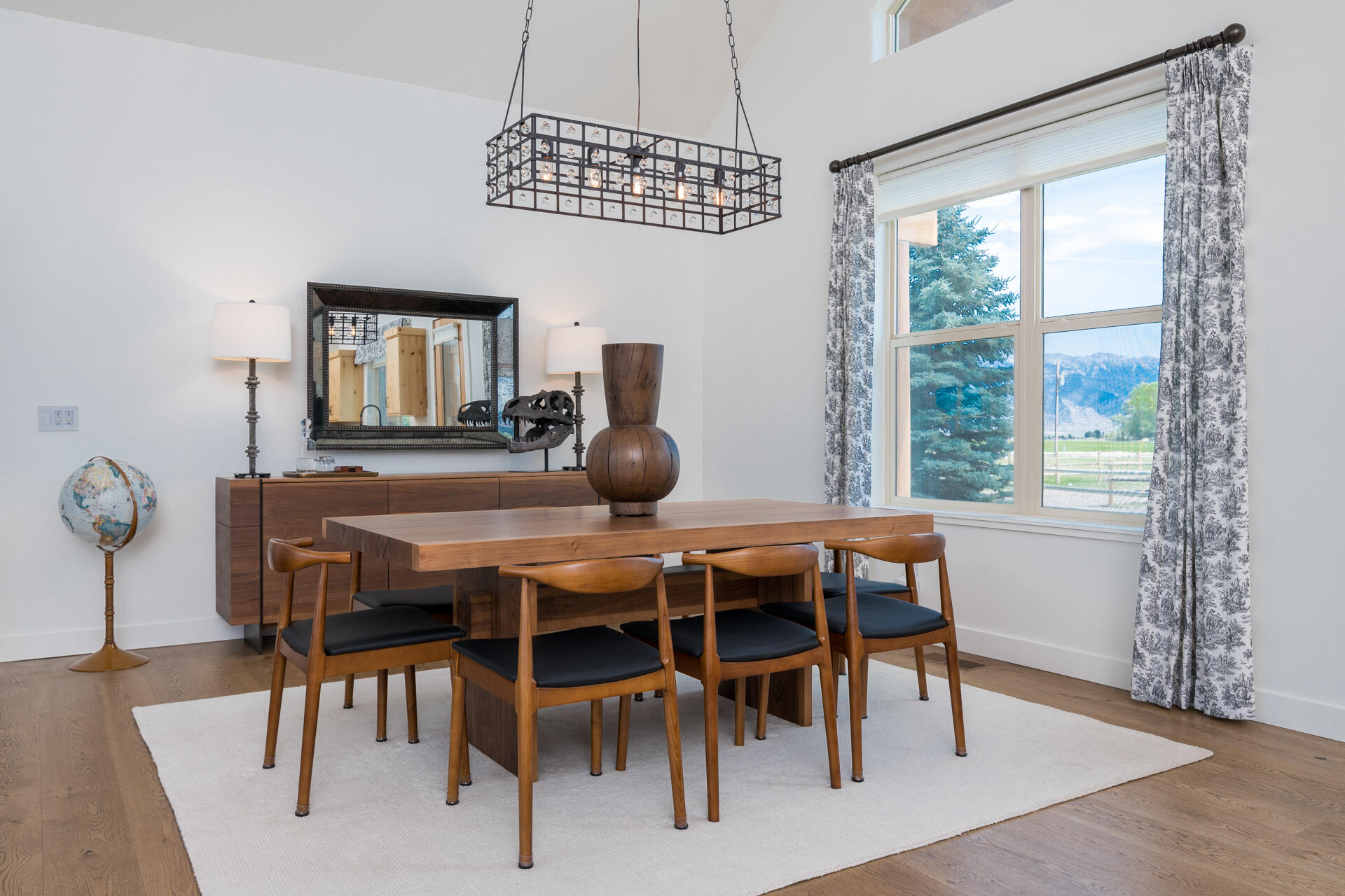 180 Crows Nest Loop Mackay, ID 83251 - Photo 15 of 69 Dining